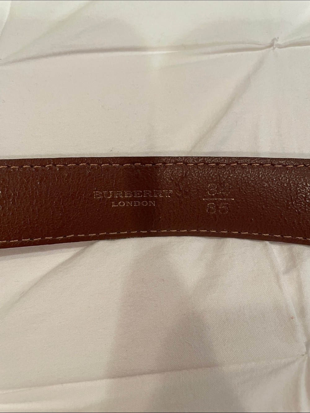 Authentic Burberry Gold Buckle Plaid Belt in Beige and Black. Size 85 - Picture 4 of 5